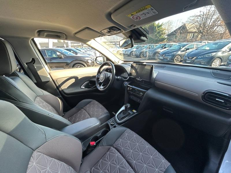 TOYOTA Yaris Cross d’occasion à vendre à CHAMBERY chez AUTOLYV (Photo 10)